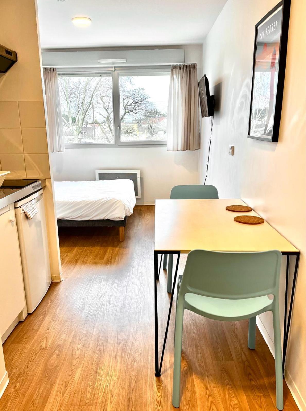 Residence Hoteliere Le Prado Лібурн Екстер'єр фото